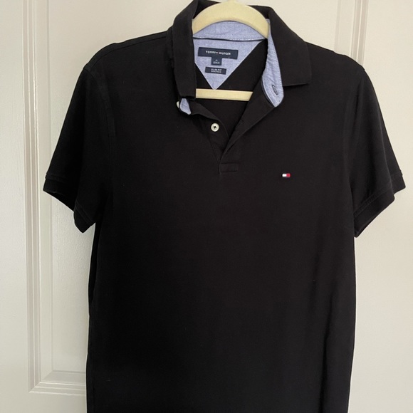 TOMMY HILFIGER SLIM FIT ESSENTIAL SOLID STRETCH POLO. Black. Size M - Picture 7 of 10